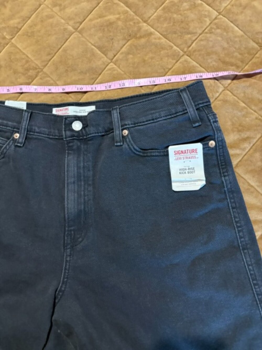 Levis